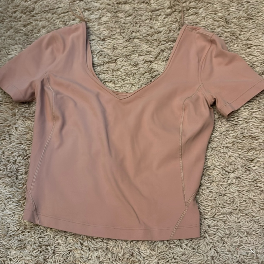 Lululemon cropped a line T-shirt